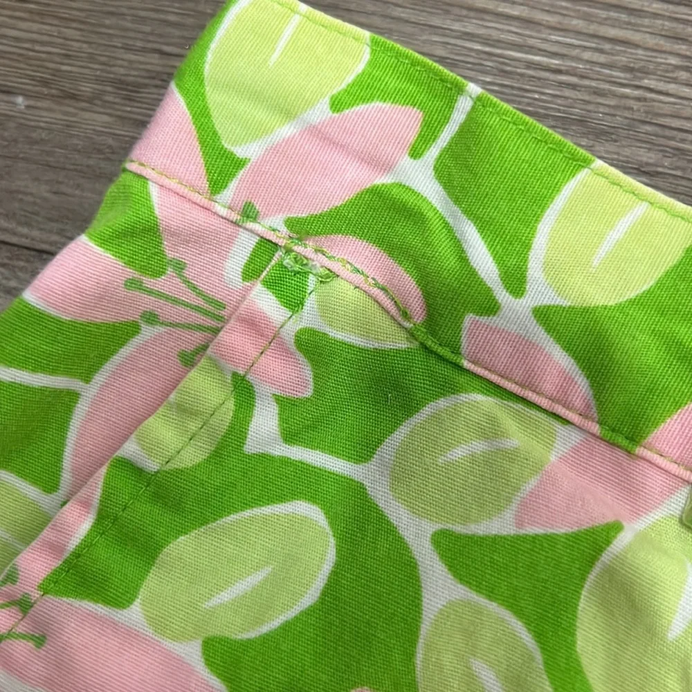 Vintage Lilly Pulitzer Pink & Green Floral Shorts - Picture 4 of 10